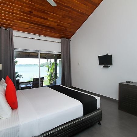 Kalla Bongo Lake Resort Хиккадува Номер фото