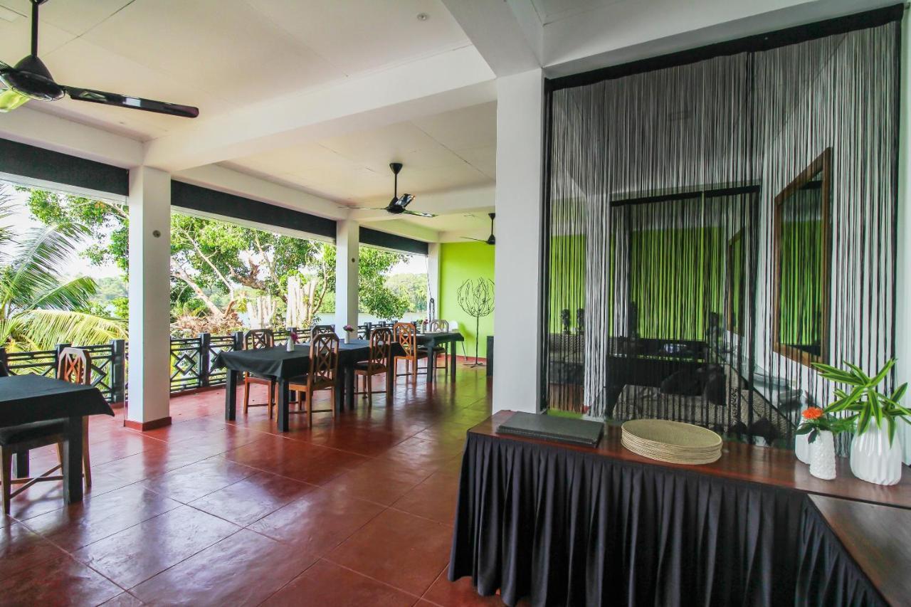 Kalla Bongo Lake Resort Хиккадува Экстерьер фото